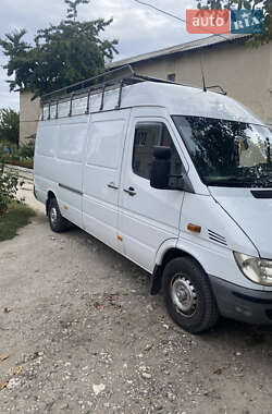 Грузовой фургон Mercedes-Benz Sprinter 2004 в 