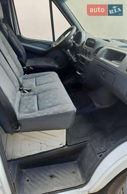 Грузовой фургон Mercedes-Benz Sprinter 2003 в 