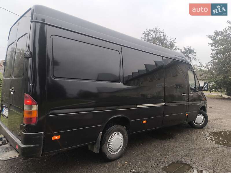 Микроавтобус Mercedes-Benz Sprinter 1998 в Снятине