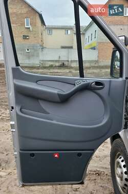Грузопассажирский фургон Mercedes-Benz Sprinter 2006 в 