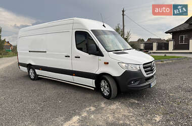 Грузовой фургон Mercedes-Benz Sprinter 2019 в 