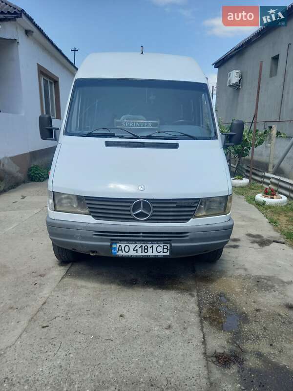 Туристический / Междугородний автобус Mercedes-Benz Sprinter 1998 в Берегово фото Туристический / Междугородний автобус Mercedes-Benz Sprinter 1998 в Берегово