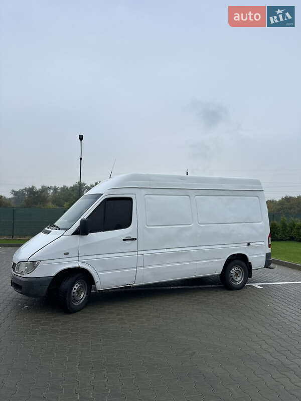 Грузовой фургон Mercedes-Benz Sprinter 2005 в Виннице