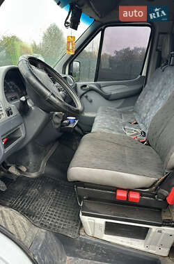 Грузовой фургон Mercedes-Benz Sprinter 2005 в 
