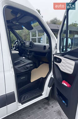 Микроавтобус Mercedes-Benz Sprinter 2022 в 
