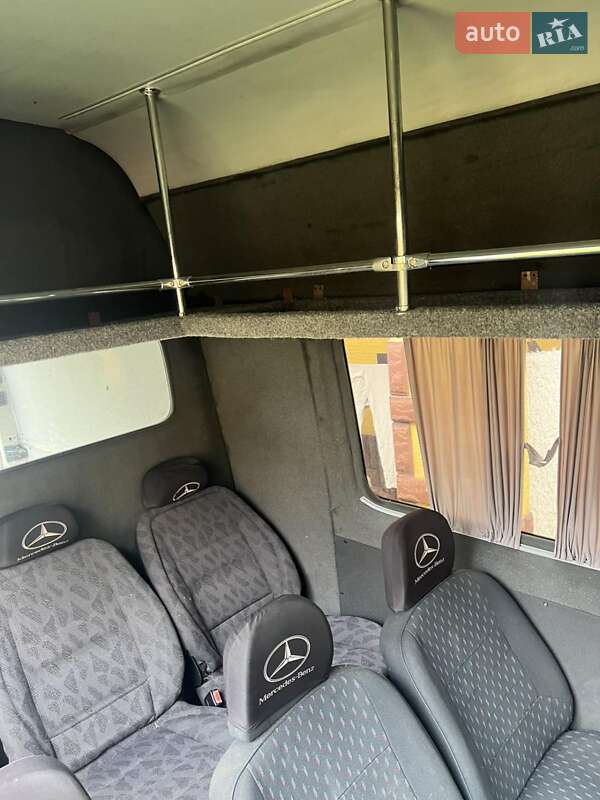 Микроавтобус Mercedes-Benz Sprinter 2006 в Изе