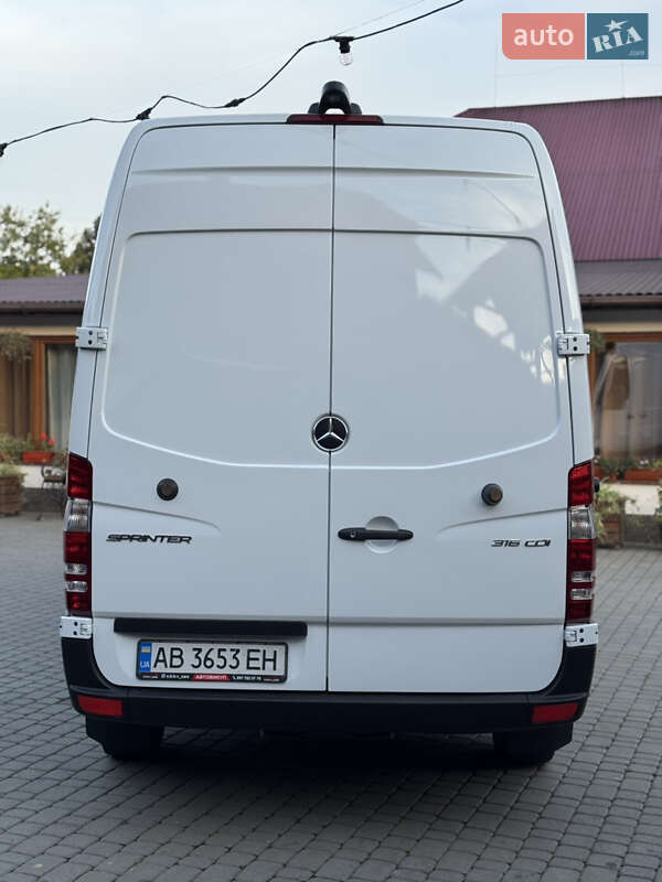 Вантажний фургон Mercedes-Benz Sprinter 2015 в Іршаві