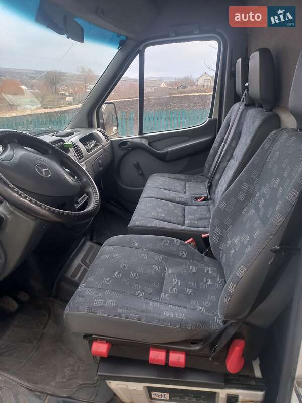 Грузовой фургон Mercedes-Benz Sprinter 2004 в Черновцах