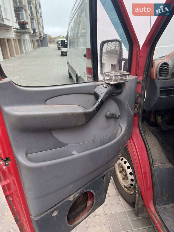 Вантажопасажирський фургон Mercedes-Benz Sprinter 2004 в Дніпрі фото 12 Вантажопасажирський фургон Mercedes-Benz Sprinter 2004 в Дніпрі
