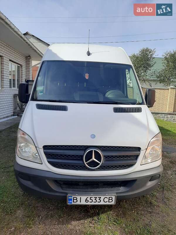 Вантажний фургон Mercedes-Benz Sprinter 2012 в 