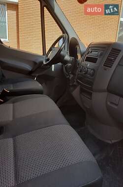Вантажний фургон Mercedes-Benz Sprinter 2012 в 