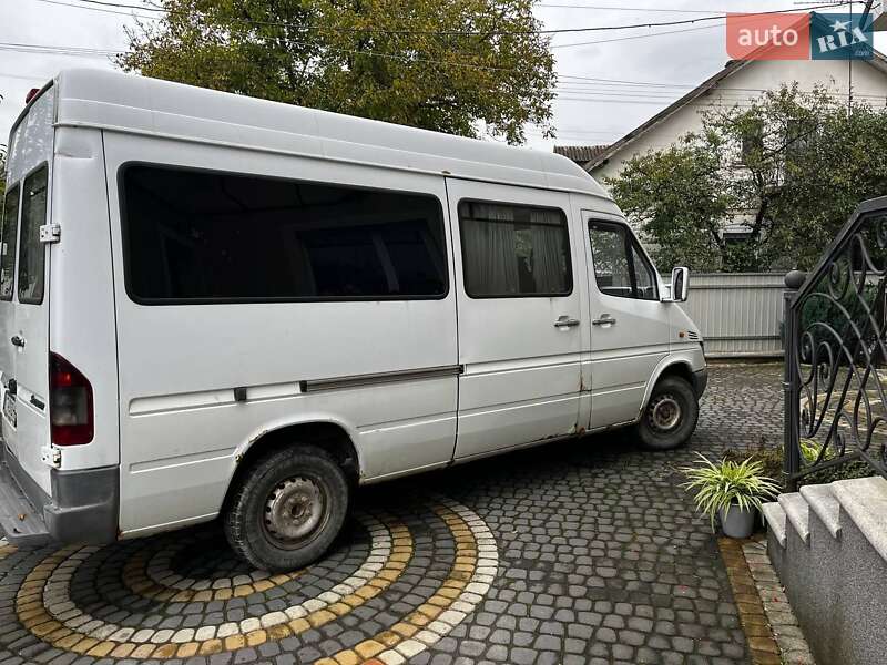Микроавтобус грузовой (до 3,5т) Mercedes-Benz Sprinter 2001 в Коломые