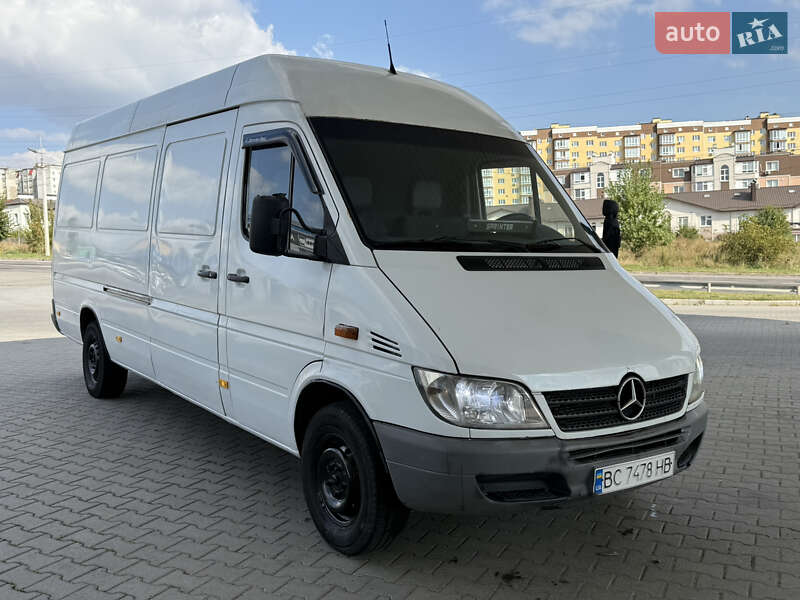 Грузовой фургон Mercedes-Benz Sprinter 2004 в Хмельницком