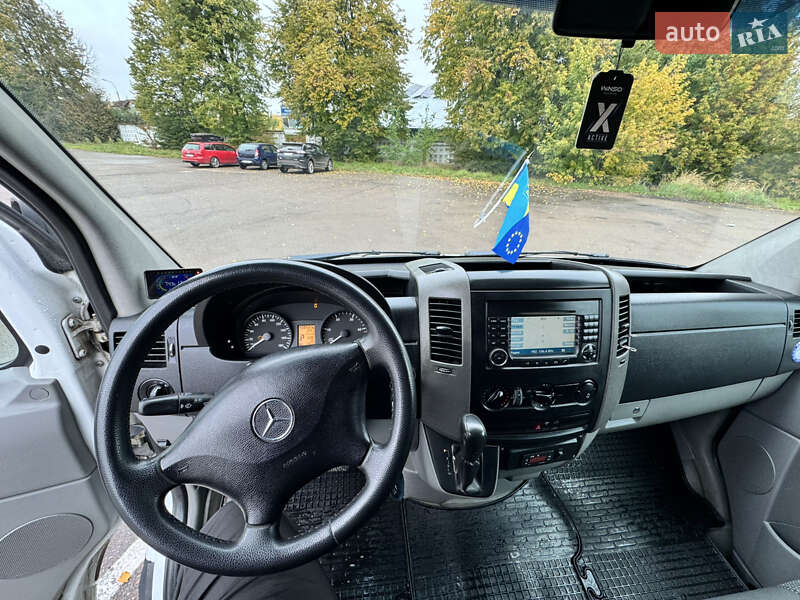 Грузовой фургон Mercedes-Benz Sprinter 2011 в Ровно