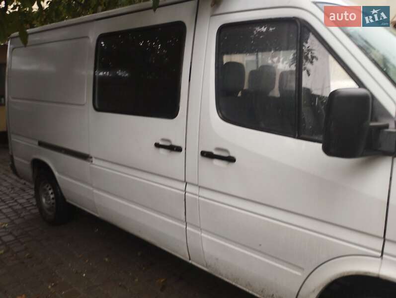 Грузопассажирский фургон Mercedes-Benz Sprinter 2005 в Фастове