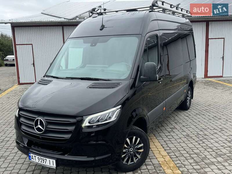 Грузопассажирский фургон Mercedes-Benz Sprinter 2021 в Ивано-Франковске