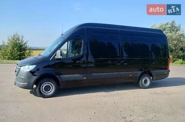 Грузовой фургон Mercedes-Benz Sprinter 2019 в  фото 2 Грузовой фургон Mercedes-Benz Sprinter 2019 в