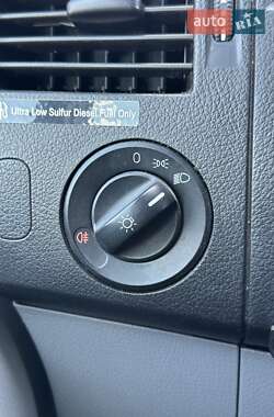 Грузовой фургон Mercedes-Benz Sprinter 2013 в 