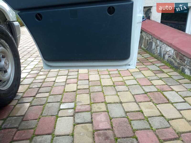 Вантажний фургон Mercedes-Benz Sprinter 2006 в Луцьку