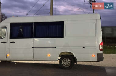 Грузопассажирский фургон Mercedes-Benz Sprinter 2005 в 