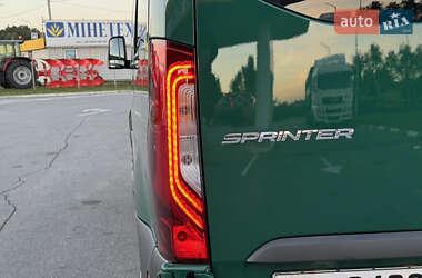 Вантажний фургон Mercedes-Benz Sprinter 2022 в 