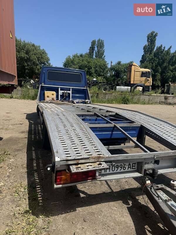 Эвакуатор Mercedes-Benz Sprinter 2003 в Одессе