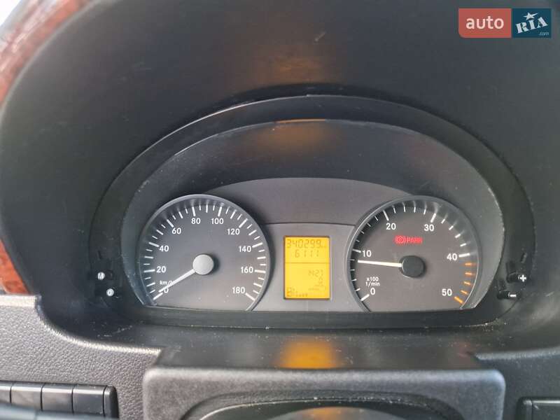 Вантажний фургон Mercedes-Benz Sprinter 2015 в Тернополі фото 18 Вантажний фургон Mercedes-Benz Sprinter 2015 в Тернополі