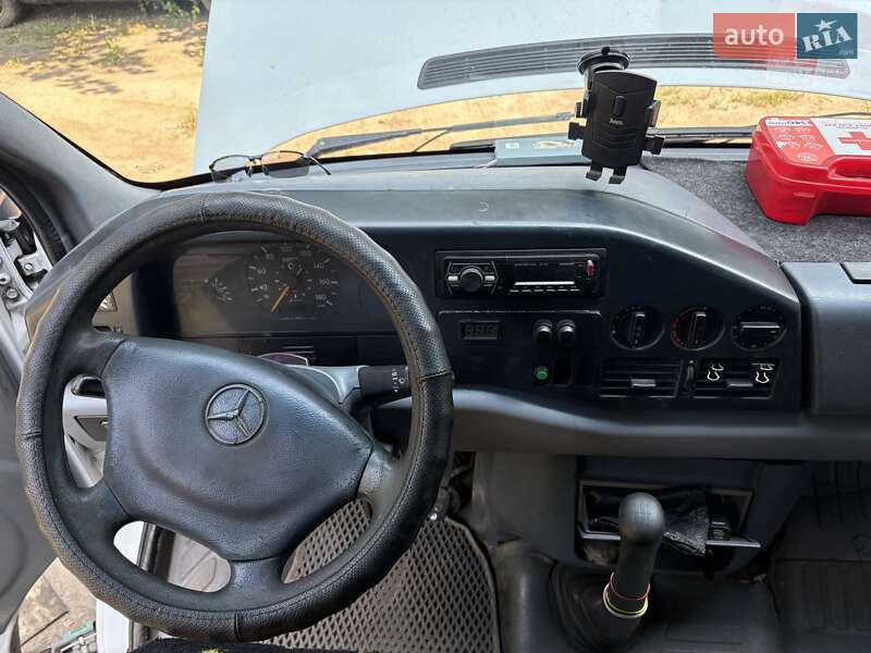 Городской автобус Mercedes-Benz Sprinter 1997 в Каменском