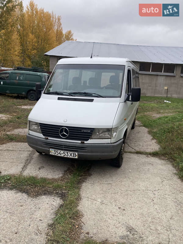 Грузопассажирский фургон Mercedes-Benz Sprinter 1998 в 