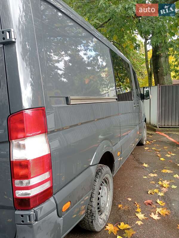 Грузовой фургон Mercedes-Benz Sprinter 2014 в 
