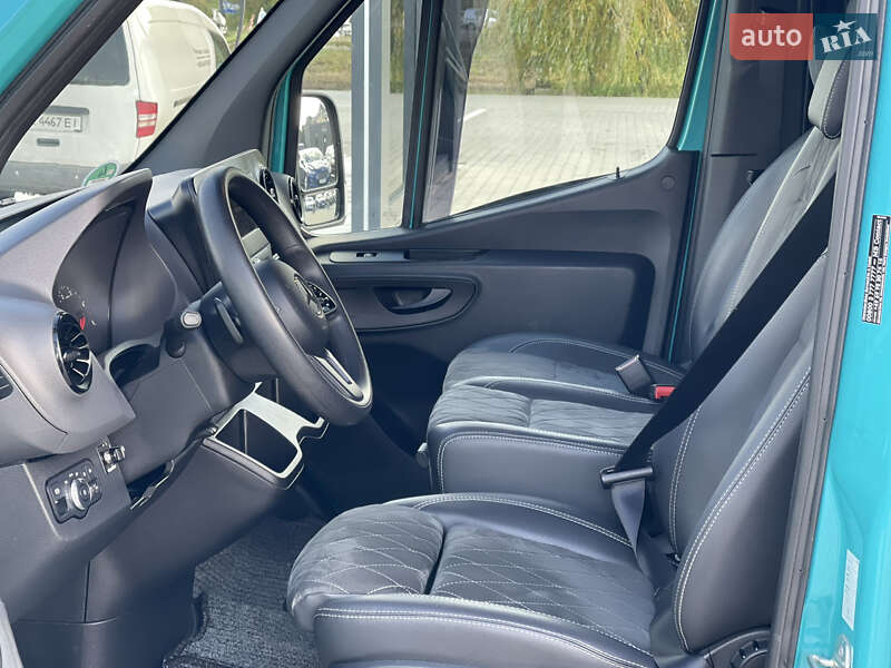 Грузопассажирский фургон Mercedes-Benz Sprinter 2021 в Черновцах