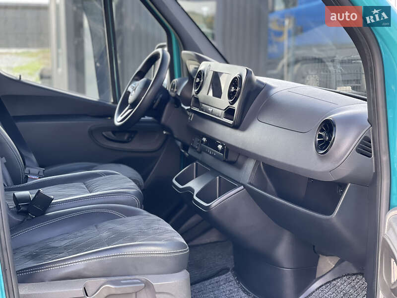 Грузопассажирский фургон Mercedes-Benz Sprinter 2021 в Черновцах