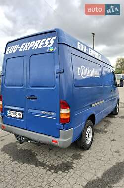 Грузовой фургон Mercedes-Benz Sprinter 2000 в 