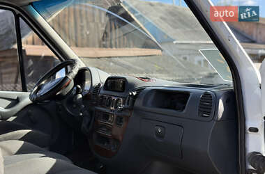 Грузопассажирский фургон Mercedes-Benz Sprinter 2005 в 