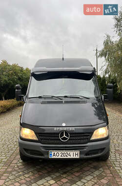 Грузопассажирский фургон Mercedes-Benz Sprinter 2005 в Львове