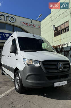Грузовой фургон Mercedes-Benz Sprinter 2021 в 