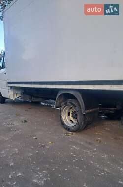 Грузопассажирский фургон Mercedes-Benz Sprinter 2004 в  фото 16 Грузопассажирский фургон Mercedes-Benz Sprinter 2004 в