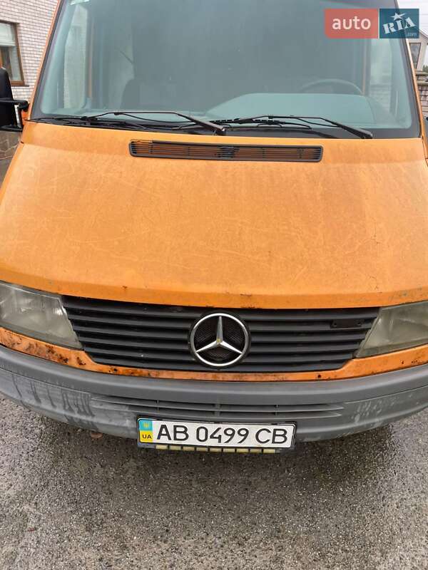Вантажний фургон Mercedes-Benz Sprinter 1997 в Вінниці