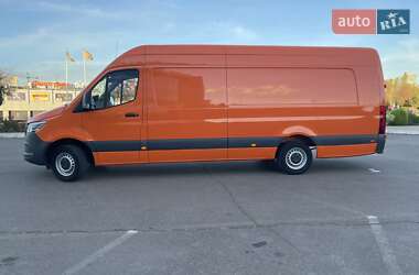 Грузовой фургон Mercedes-Benz Sprinter 2021 в 