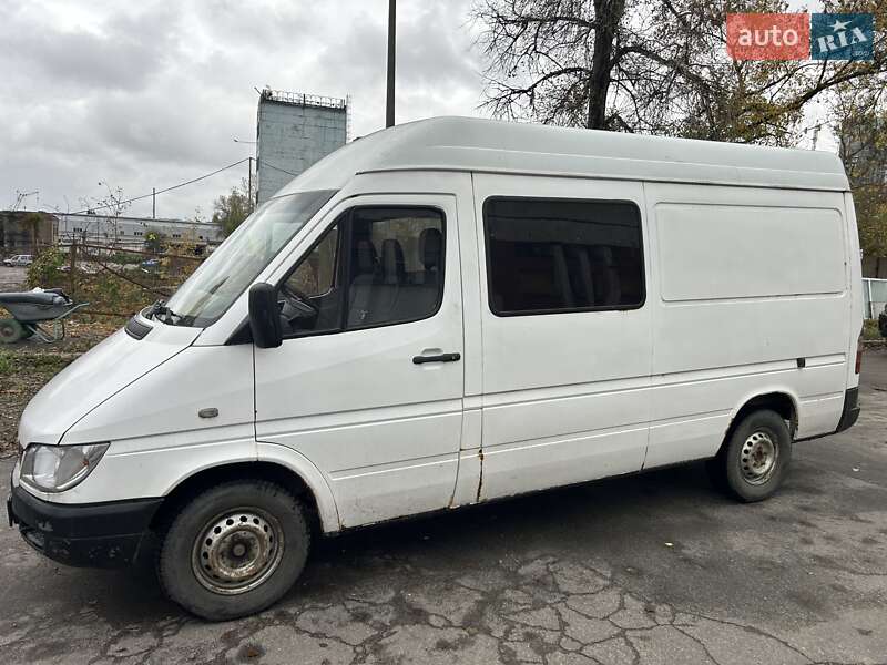 Микроавтобус грузовой (до 3,5т) Mercedes-Benz Sprinter 2006 в Киеве фото 3 Микроавтобус грузовой (до 3,5т) Mercedes-Benz Sprinter 2006 в Киеве