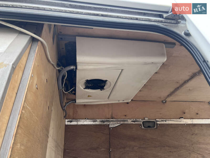 Мікроавтобус вантажний (до 3,5т) Mercedes-Benz Sprinter 2005 в Кам'янець-Подільському фото 17 Мікроавтобус вантажний (до 3,5т) Mercedes-Benz Sprinter 2005 в Кам'янець-Подільському