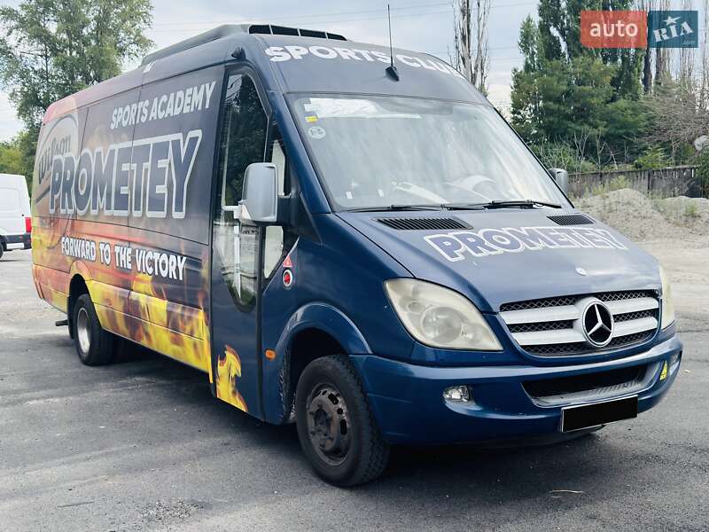 Туристический / Междугородний автобус Mercedes-Benz Sprinter 2011 в Днепре