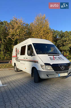 Вантажний фургон Mercedes-Benz Sprinter 2002 в  фото 3 Вантажний фургон Mercedes-Benz Sprinter 2002 в