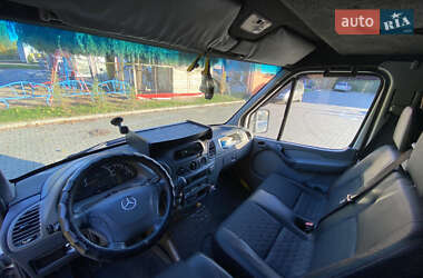 Вантажний фургон Mercedes-Benz Sprinter 2002 в  фото 30 Вантажний фургон Mercedes-Benz Sprinter 2002 в