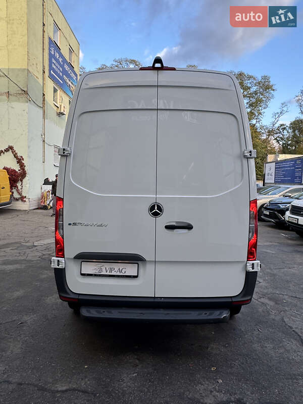 Грузовой фургон Mercedes-Benz Sprinter 2024 в Киеве фото 8 Грузовой фургон Mercedes-Benz Sprinter 2024 в Киеве