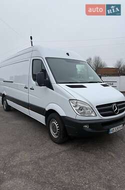 Грузовой фургон Mercedes-Benz Sprinter 2012 в 