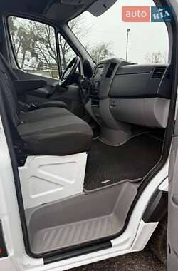 Грузовой фургон Mercedes-Benz Sprinter 2012 в 