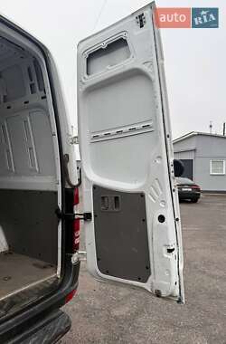 Грузовой фургон Mercedes-Benz Sprinter 2012 в 