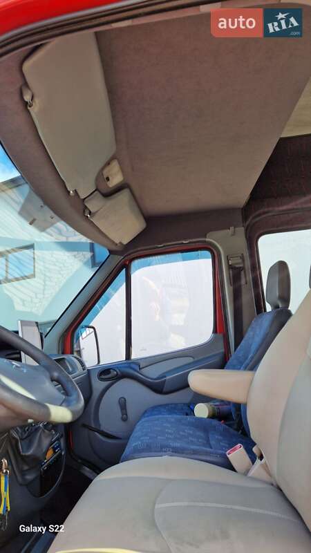 Вантажопасажирський фургон Mercedes-Benz Sprinter 2005 в Івано-Франківську