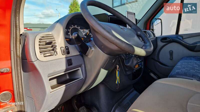 Вантажопасажирський фургон Mercedes-Benz Sprinter 2005 в Івано-Франківську